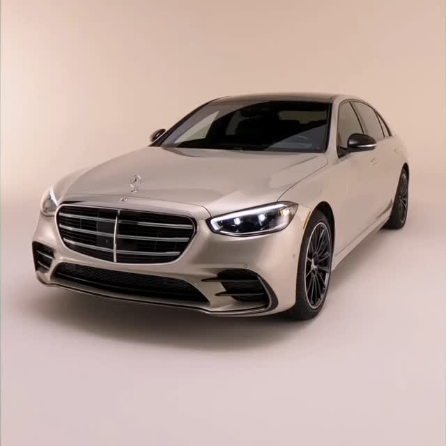 Razred S MANUFAKTUR: kjer vaša domišljija prevzame krmilo. Kako ga boste naredili ikoničnega?
#MercedesBenz #MANUFAKTUR