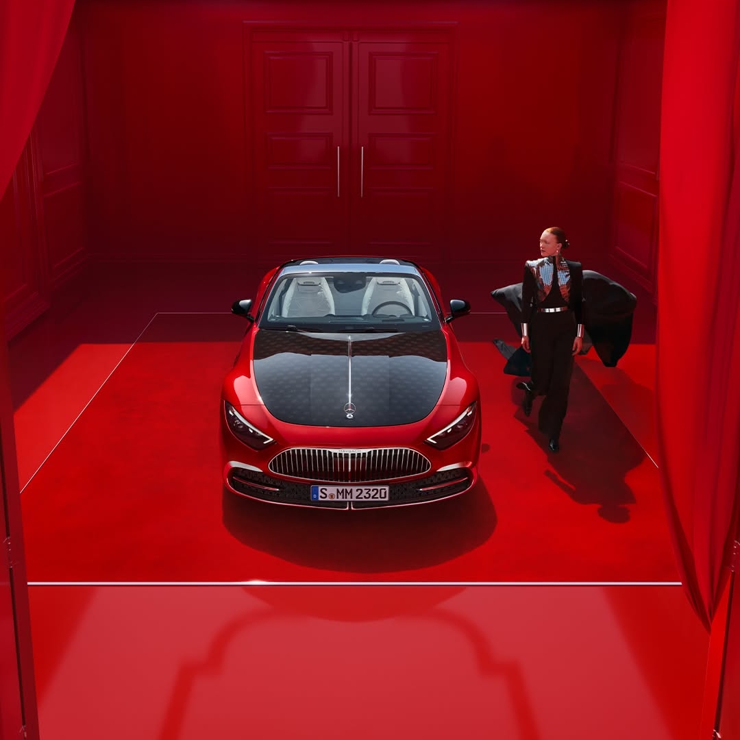 Ko se odličnost sreča z eleganco, zaživi nekaj izjemnega ❣️
#WelcomeToBeyond #MercedesMaybachSL