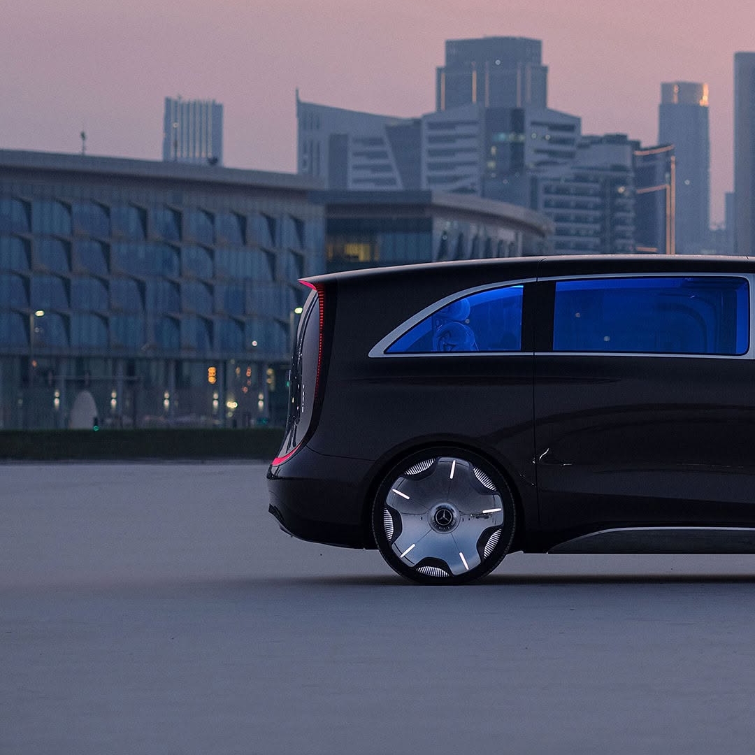 Izrazit zunanji videz, ki ponuja pogled v premijsko prihodnost prevoza potnikov. Mercedes-Benz Vision V.
#MercedesBenz