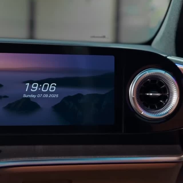 Lahko ga skrijemo v temi. Toda zakaj ne bi pustili, da zasije?
Kmalu vam razkrijemo več.

#MercedesBenz #GLC