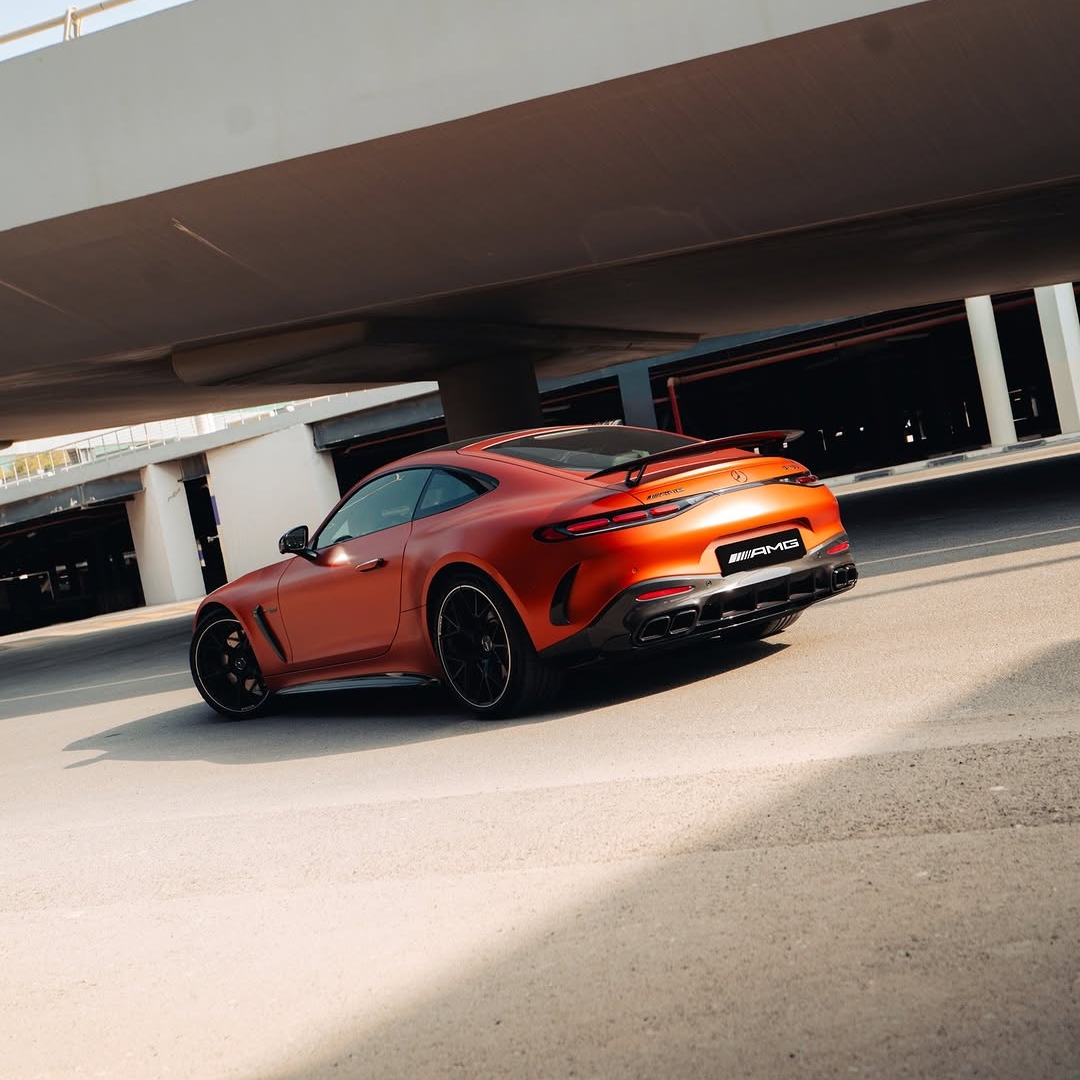 Ustvarjen za tiste, ki čutijo vožnjo.
Mercedes-AMG GT 63.