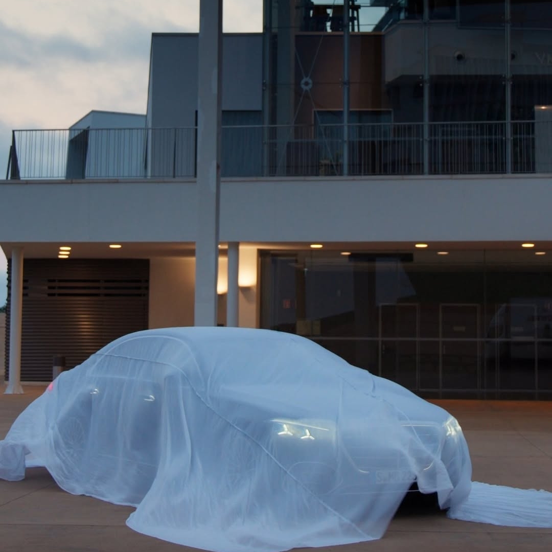 Ste točno tam, kamor spadate. Dobrodošli v novem #SClass. ✨