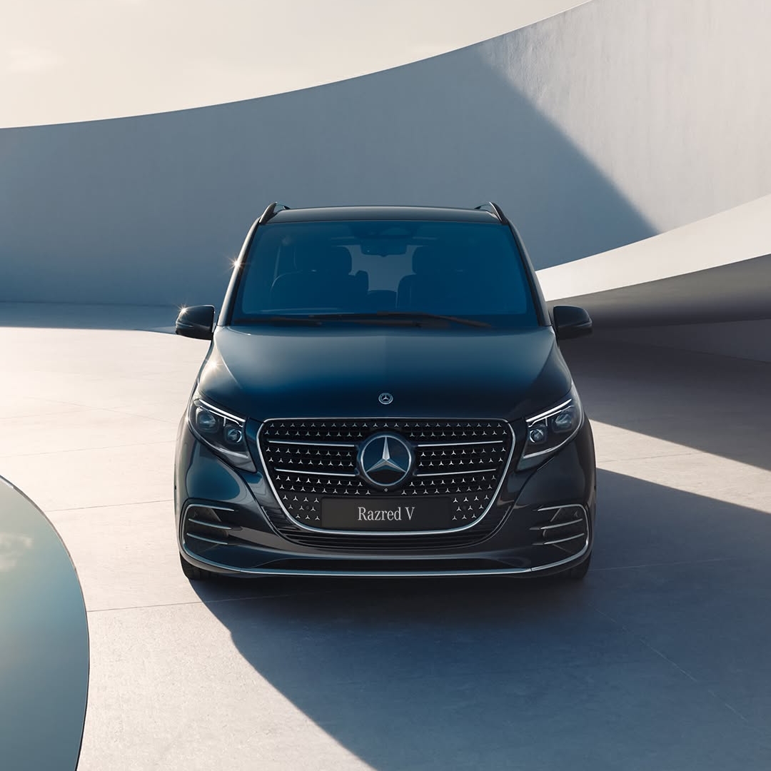 Prostoren, eleganten in ustvarjen za vse, ki cenite udobje na vsakem kilometru.
Odkrijte razred V v posebni ponudbi. Obiščite salone Mercedes-Benz. 
#MercedesBenz