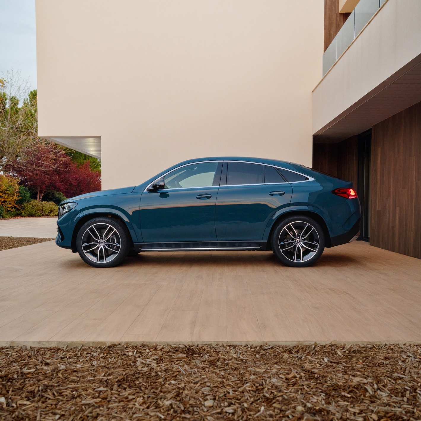 Ko se moč izrazi skozi eleganco.
Novi Mercedes-Benz GLE Coupé