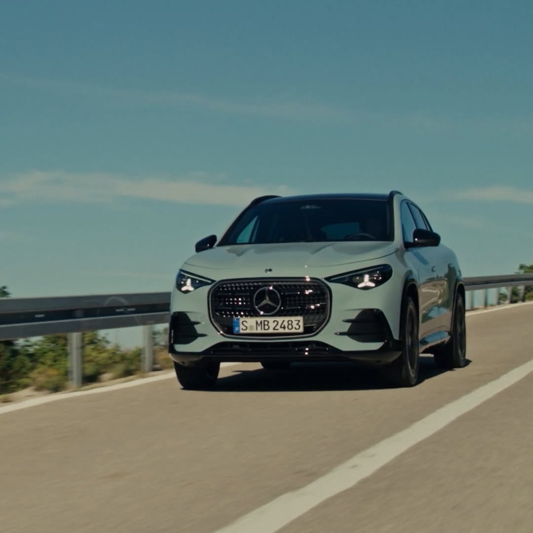 Ko se vsakdan spremeni v doživetje.
Novi Mercedes-Benz GLA z izrazitim SUV značajem, sodobnim dizajnom in prostorom za vse vaše načrte prinaša popolno ravnovesje med športnostjo, udobjem in vsestranskostjo.
#MercedesBenz #GLA #WelcomeHome #140YearsOf...