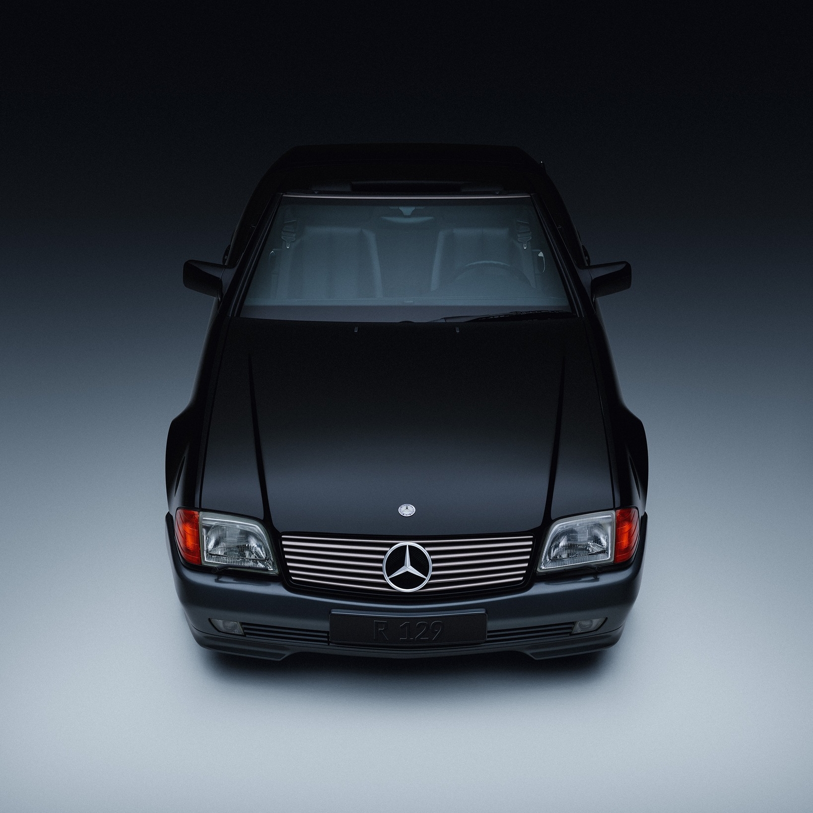 Nekateri avtomobili zaznamujejo svoj čas. #SL ga je za vedno spremenil.
#MercedesBenz #140yearsofinnovation